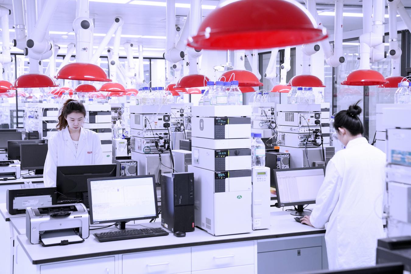 新華研發場景.jpeg